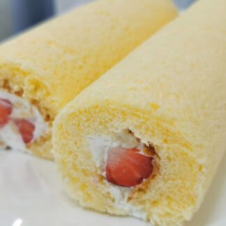 苺の恵方巻ロール